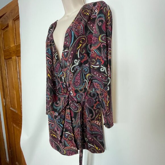 Jaclyn Smith XXL Womens Wrap Blouse Purple Paisley Pattern Whimsigoth - Picture 2 of 10